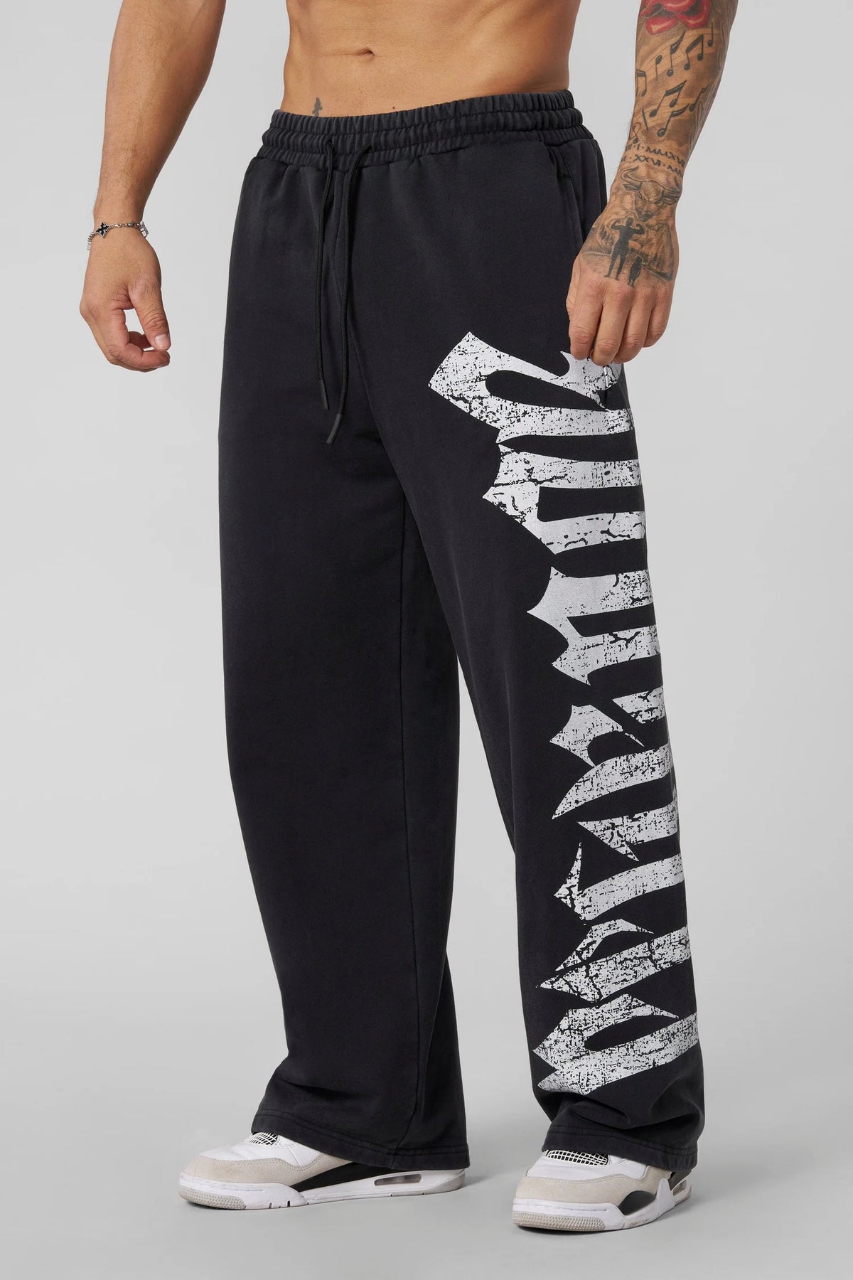 YOUNGLA 2016 - Revenge Joggers