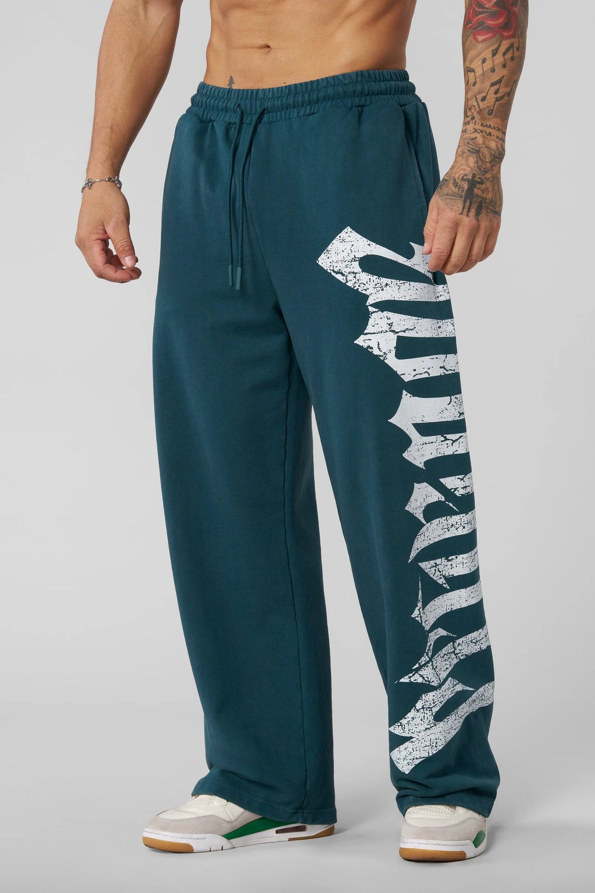 YOUNGLA 2016 - Revenge Joggers