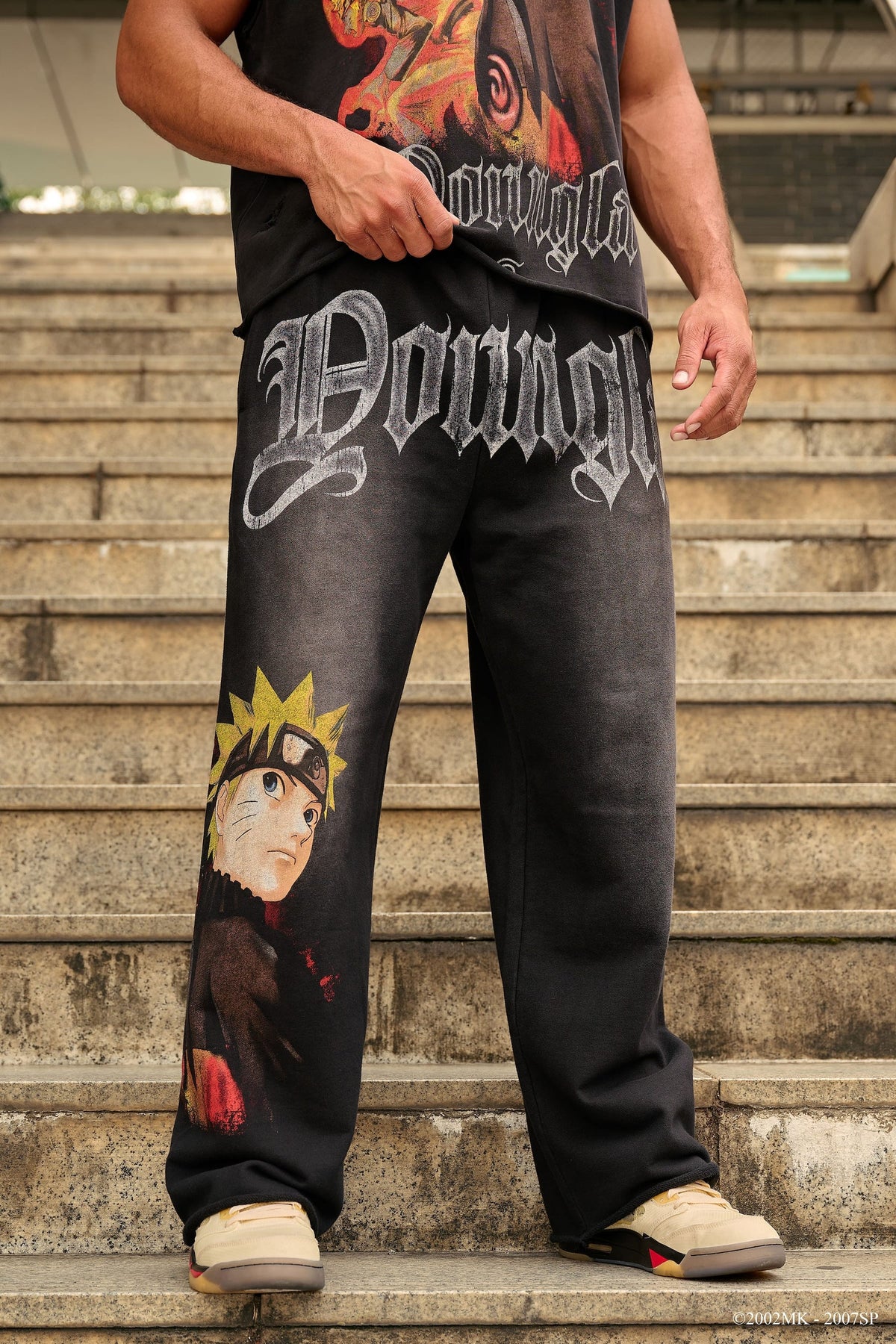 YOUNGLA 2012 - Naruto Artwork Sweats Jinchuriki
