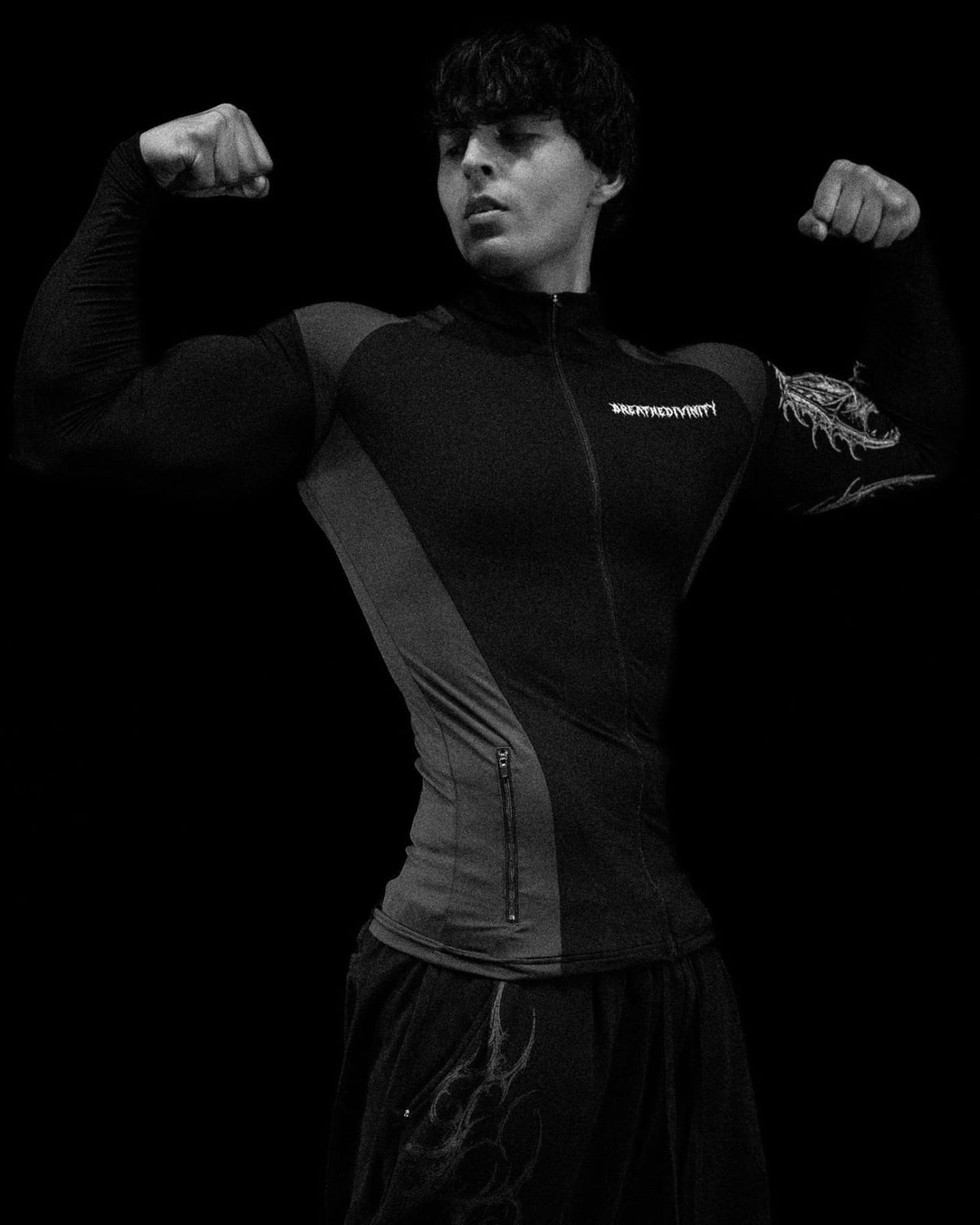 Breathedivinity Void Tech Blood Wyvern Full-Zip Longsleeve Compression